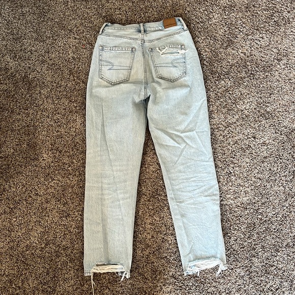 American Eagle High-rise 90’s Boyfriend Jeans - Picture 3 of 5